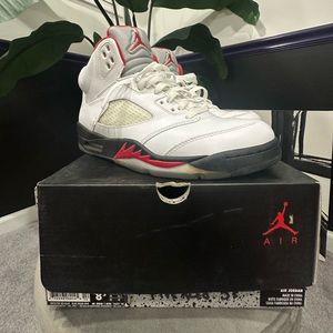Air Jordan 5 Retro 'Fire Red' (2013)
